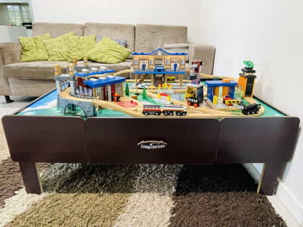 imaginarium train table with drawers