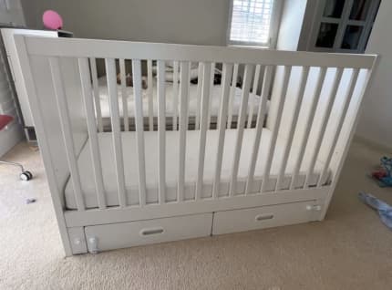 Baby crib clearance gumtree