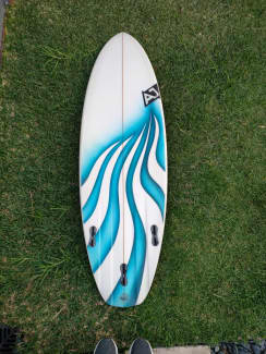 DARCY SURFBOARD 5,11 - サーフィン