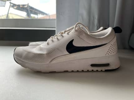 Nike air max hotsell thea triple white cheap