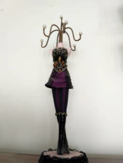 Lady mannequin online jewelry holder