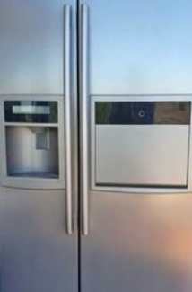 567l side by side refrigerator with one touch home bar