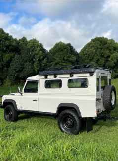 1995 Land Rover Defender 110 (4x4) 5 SP MANUAL 4x4 C/CHAS