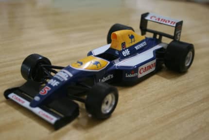 BBURAGO BURAGO 1:24 SCALE WILLIAMS FW 08 FORMULA ONE / GRAND PRIX