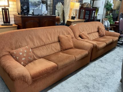 2nd hand 3 on sale seater sofa