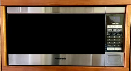 panasonic nn st657s