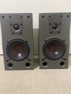 bookshelf speakers gumtree