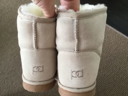 Gumtree hotsell ugg boots