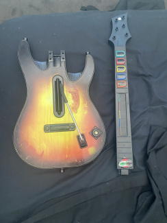 Guitar Hero 5 outlet Guitar model#95911.805 included wii controller