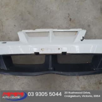 Vy clubsport deals front bumper