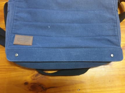 Kathmandu messenger online bag