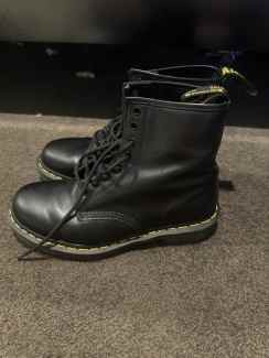 Gumtree doc martens best sale