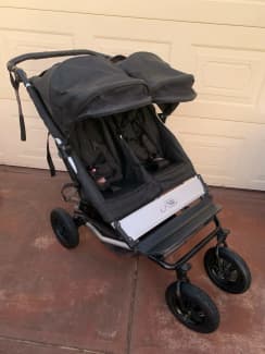 Gumtree twin outlet pram