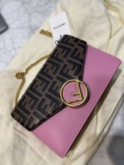 Fendi pre-owned pink wallet on chain bag