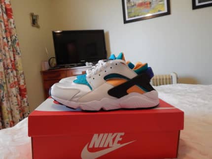 White huaraches discount mens size 9