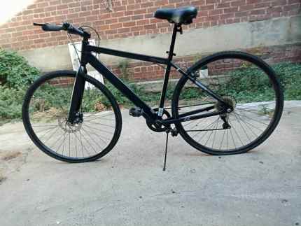 Ccm delson store men's hybrid bike