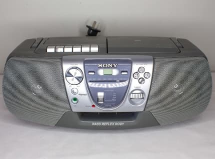 Sanyo M 9800 Portable AM FM Stereo Radio Cassette Recorder (TAPE WON'T
