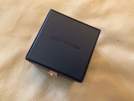 Louis Vuitton Signet Ring Engraved Monogram Palladium in Zamac with  Palladium-tone - US