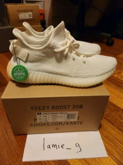 Adidas yeezy hotsell triple white stockx