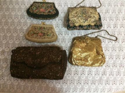 Lot - Lot of six vintage purses. Includes a Whting & Davis cream color  enamel bag, a lovely silk and pastel colored clutch which was made in  France, a small beaded purse