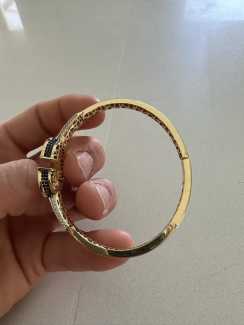 Solid gold Cartier design 18ct bracelet 17g