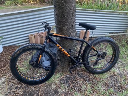 Fluid grizzly fat outlet bike