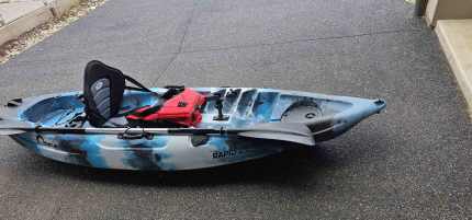 seak, Kayaks & Paddle