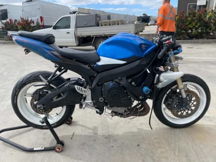 Wrecked gsxr deals 600 for sale