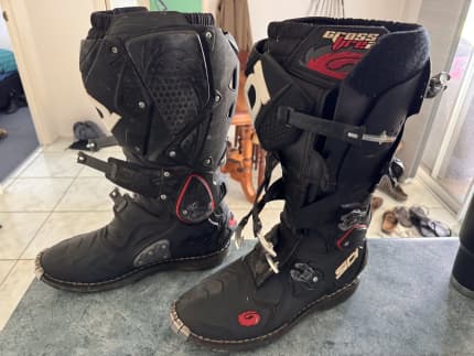 Second hand clearance motocross boots