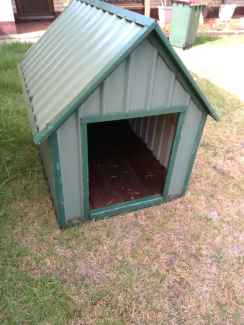 Large dog kennel 