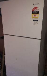 4 cu ft mini fridge with freezer