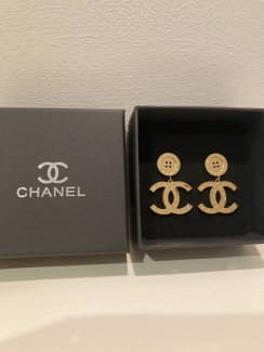 gumtree chanel earrings