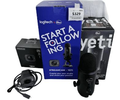 Blue Yeti A00132 Black USB Wired Multi-Pattern Microphone w/ Shock Mount &  Cable