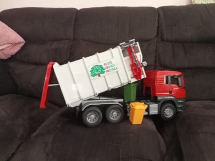 Bruder® SCANIA R-series Garbage Truck – Growing Tree Toys