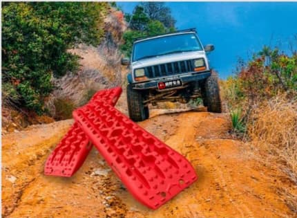 BUNKER INDUST Offroad Recovery Traction Mats with Bag Gloves (2