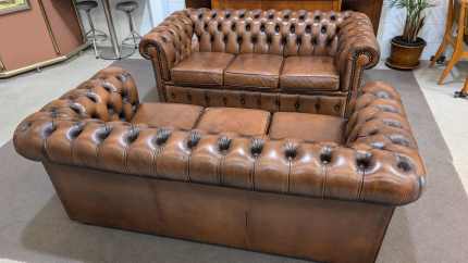 Vintage couch gumtree sale