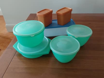 Tupperware Green Lettuce Keeper with Lid and Insert Spike - household items  - by owner - housewares sale - craigslist