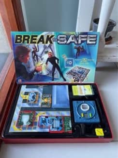 Mattel Break the Safe Game