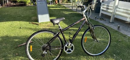 Giant elwood best sale hybrid bike