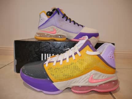 Nike Lebron XIX Low EP 19 Los Angeles Lakers Gold Men