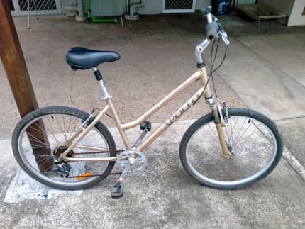 raleigh sc200 sport comfort