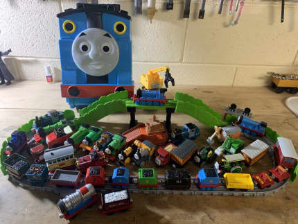 Thomas the tank engine best sale metal trains