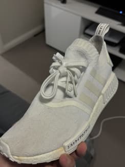 Nmd r2 primeknit clearance australia