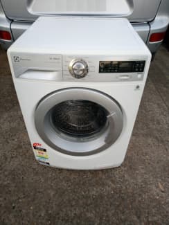 electrolux 8kg front load washing machine ewf8024cdwa