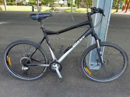 Giant second hand bikes on sale