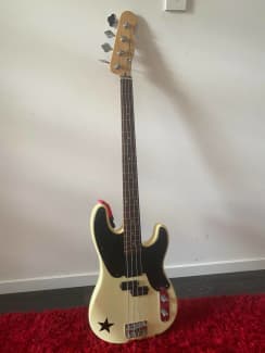 fender precision bass gumtree