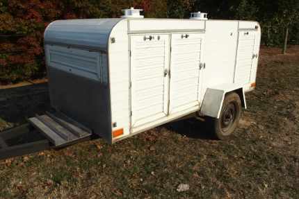 SALE PENDING Dog trailer - 6 berth very good condition, make an offer
