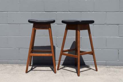 Th brown deals stools for sale