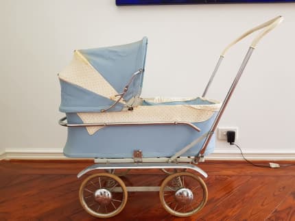 Cyclops prams outlet vintage