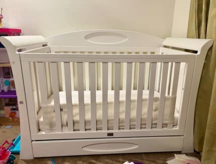 Quirky bubba best sale regal sleigh cot